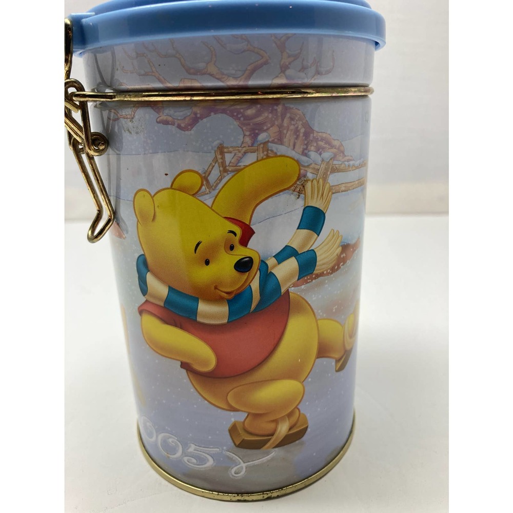 Disneys Winnie the Pooh tin 2005 collectors‎ item!